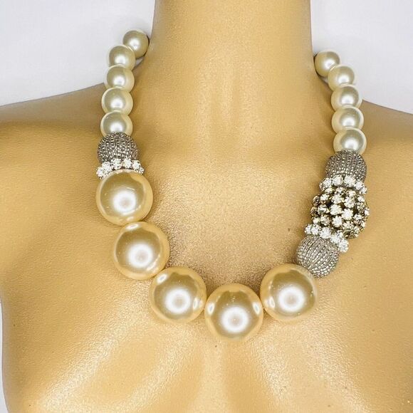 Vintage Lenora Dame Chunky Statement Pearl Runway Necklace Gold Plate Asymmetric - Picture 2 of 8